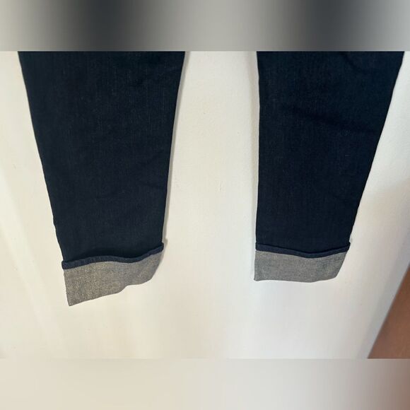 NWT WHBM the mid rise slim ankle cuffed jeans with metallic detail size 4 - Picture 9 of 9